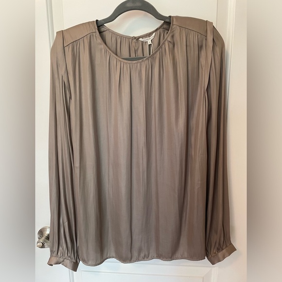 NWT silky blouse - Picture 5 of 5
